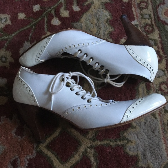 JOHN FLUEVOG Chamomile Teapots White + Ivory Shoes Size 8 - Picture 6 of 11